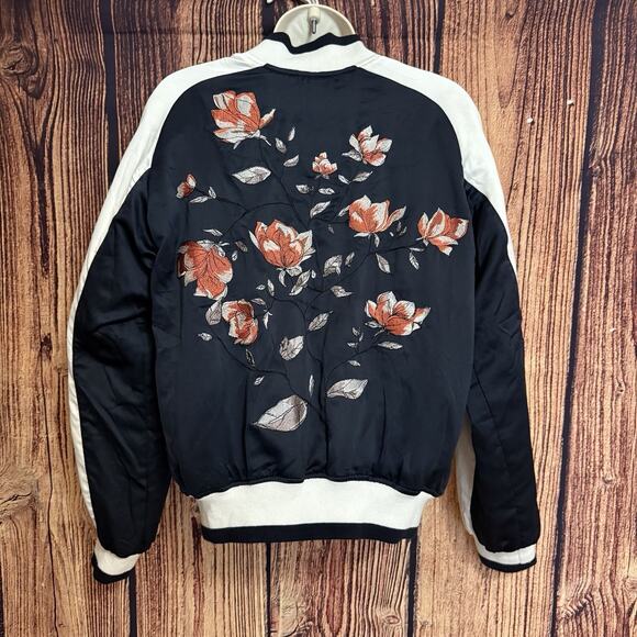 Silence + Noise Black Flower Bomber Jacket~Size Medium - Picture 9 of 12